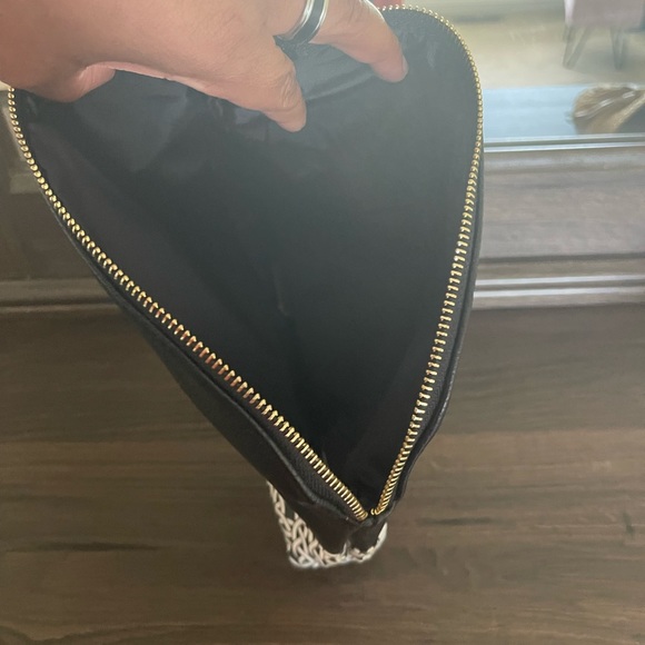 BRAND NEW- never used! LOUVELLE CLUTCH - Picture 11 of 11